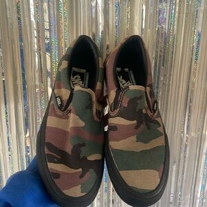 Vans shies